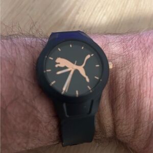 Puma Women’s V2 P1006 Analog Watch Excellent Working Condition